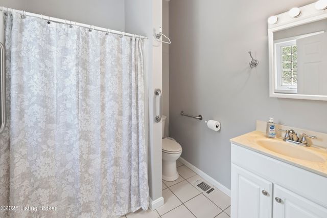 11717 Old Mitchell Hill Rd, Louisville, KY 40118