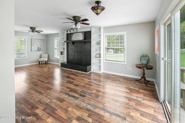 11717 Old Mitchell Hill Rd, Louisville, KY 40118