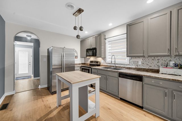 7600 140th Place, Cedar Lake, IN 46303