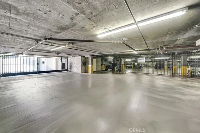 4477 Woodman Avenue 305, Sherman Oaks, CA 91423