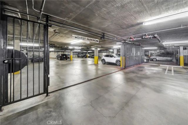 4477 Woodman Avenue 305, Sherman Oaks, CA 91423