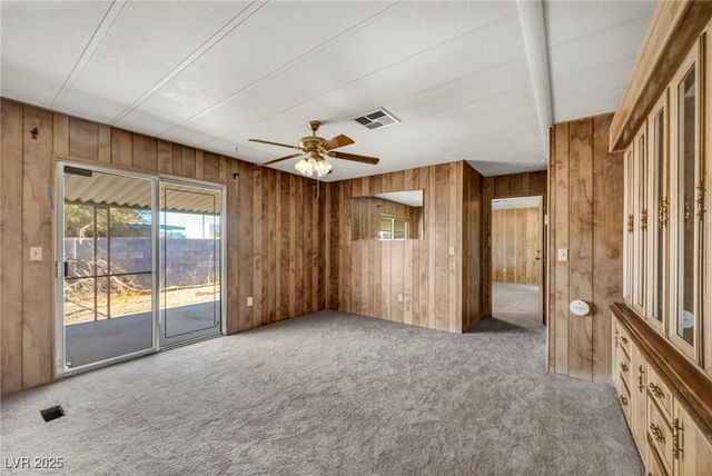 97 Sir George Drive, Las Vegas, NV 89110