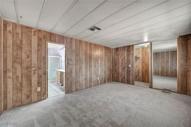 97 Sir George Drive, Las Vegas, NV 89110