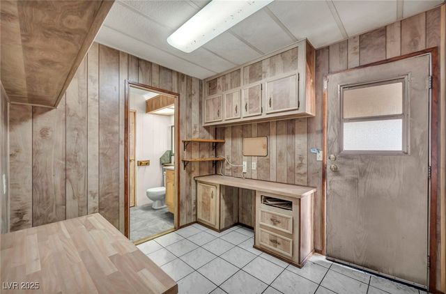 97 Sir George Drive, Las Vegas, NV 89110