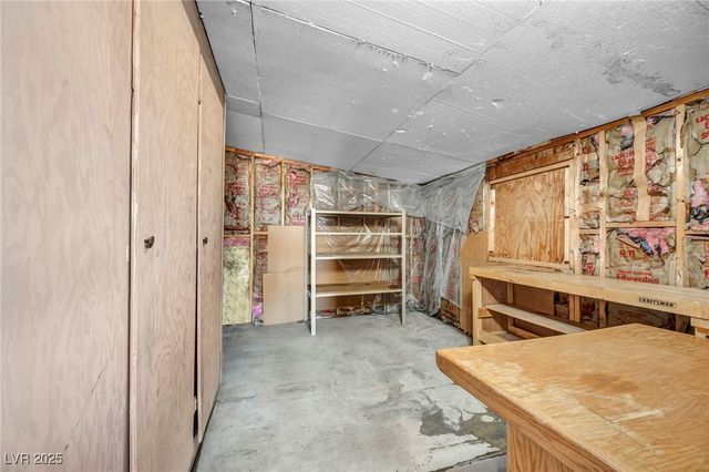 97 Sir George Drive, Las Vegas, NV 89110