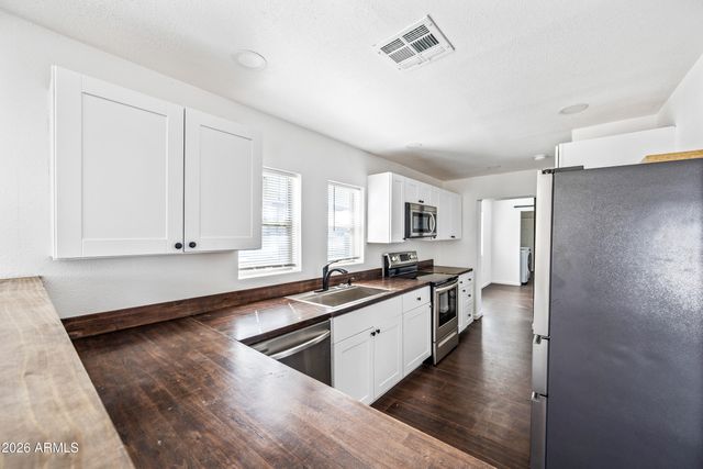 330 N 15TH Street, Phoenix, AZ 85006