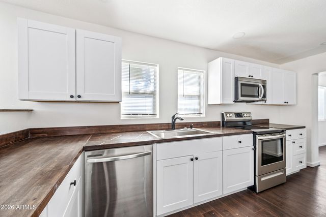 330 N 15TH Street, Phoenix, AZ 85006