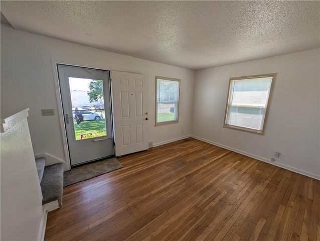 9504 Harrison Street, Kansas City, MO 64131