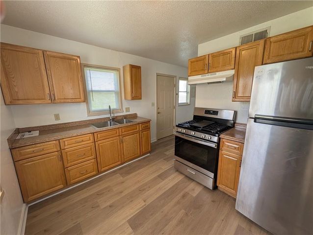 9504 Harrison Street, Kansas City, MO 64131