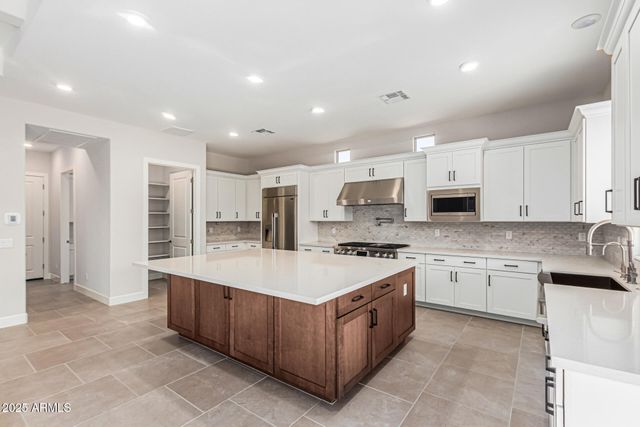 21149 E DIANA Way, Queen Creek, AZ 85142