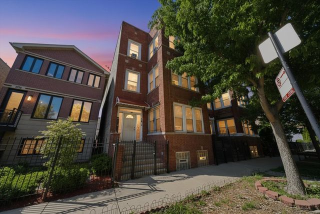 2736 W Francis Place, Chicago, IL 60647