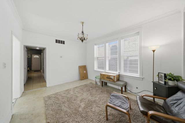 2736 W Francis Place, Chicago, IL 60647