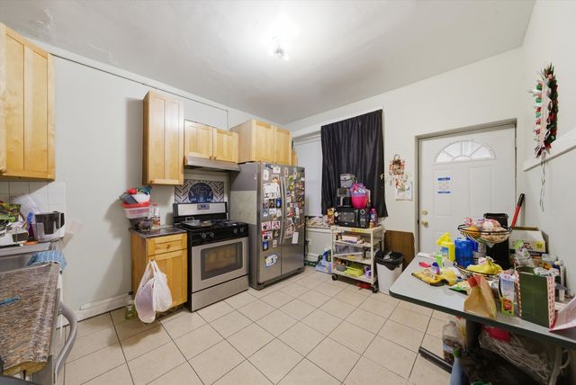 2736 W Francis Place, Chicago, IL 60647