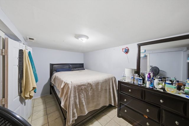 2736 W Francis Place, Chicago, IL 60647