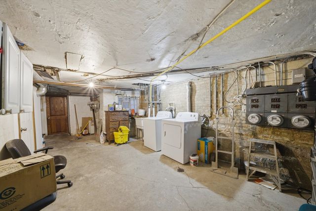 2736 W Francis Place, Chicago, IL 60647