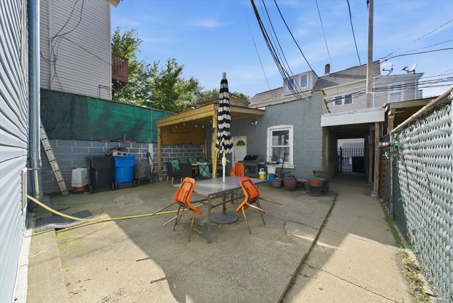 2736 W Francis Place, Chicago, IL 60647
