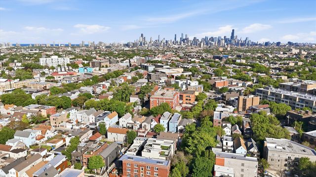 2736 W Francis Place, Chicago, IL 60647