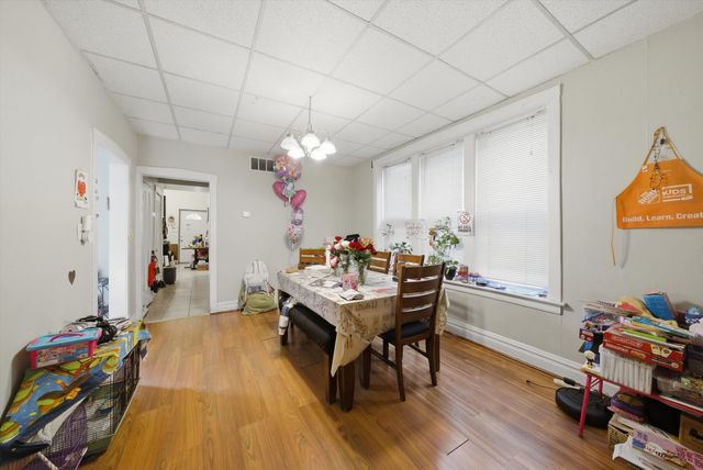 2736 W Francis Place, Chicago, IL 60647