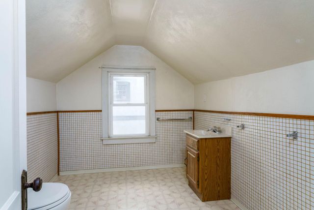 3741 Park Avenue, Minneapolis, MN 55407
