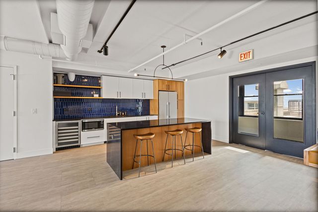 728 W Jackson Boulevard 701, Chicago, IL 60661