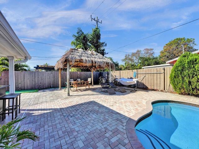 1301 SE 2nd Ter, Deerfield Beach, FL 33441