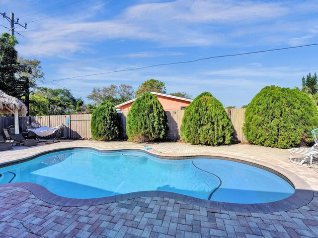 1301 SE 2nd Ter, Deerfield Beach, FL 33441
