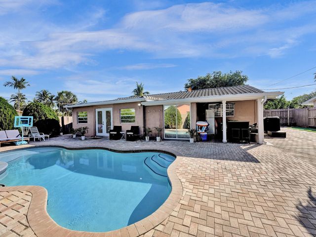 1301 SE 2nd Ter, Deerfield Beach, FL 33441