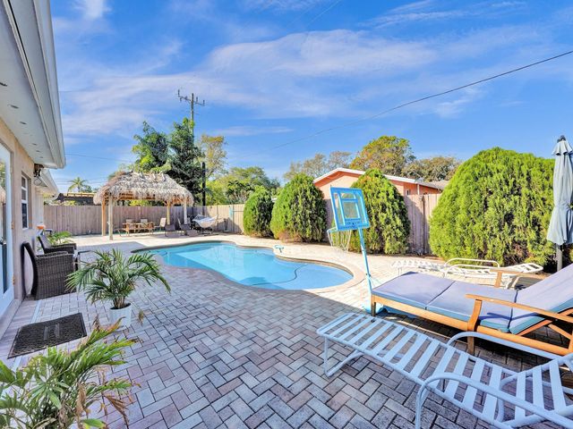 1301 SE 2nd Ter, Deerfield Beach, FL 33441