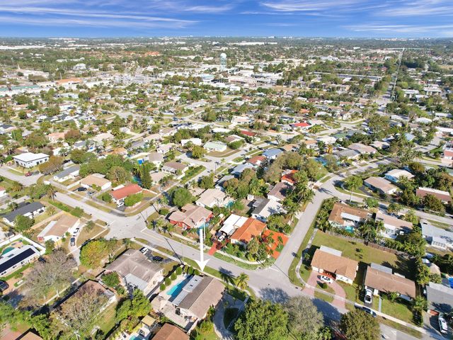 1301 SE 2nd Ter, Deerfield Beach, FL 33441