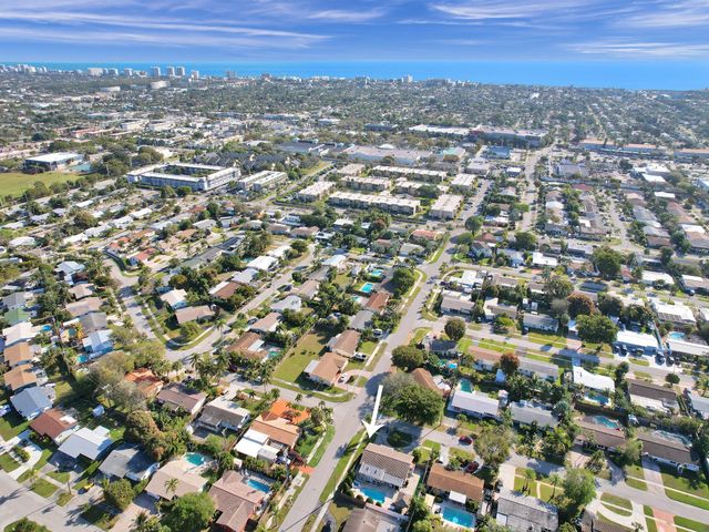 1301 SE 2nd Ter, Deerfield Beach, FL 33441