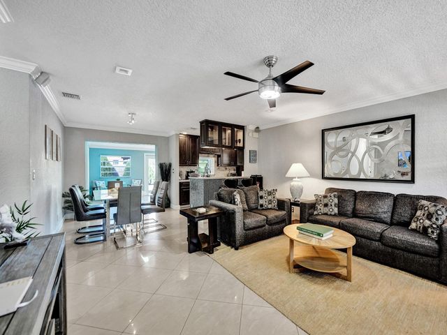 1301 SE 2nd Ter, Deerfield Beach, FL 33441