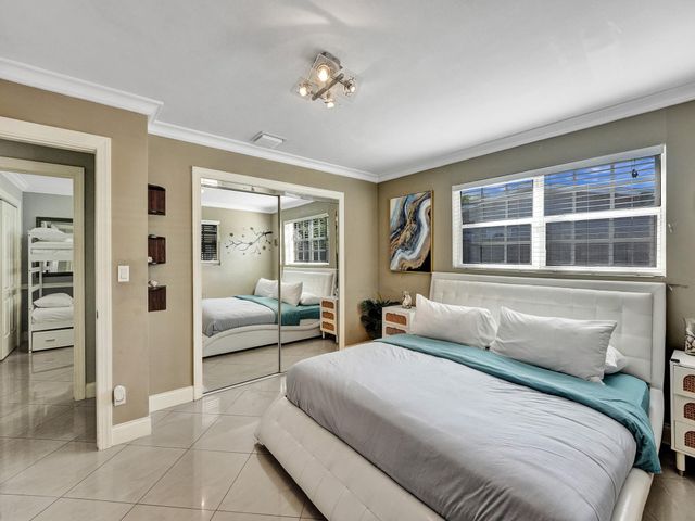 1301 SE 2nd Ter, Deerfield Beach, FL 33441
