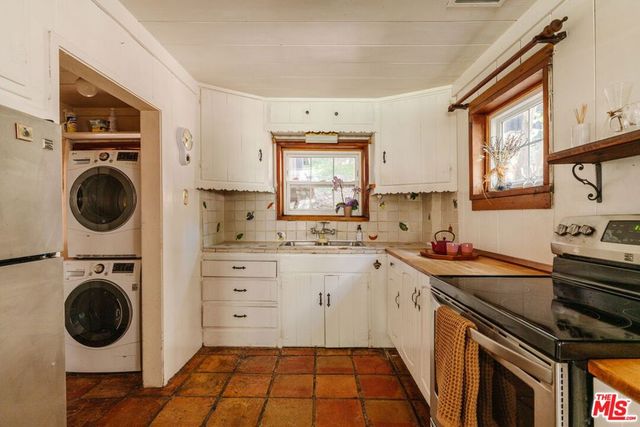 437 Short Trail, Topanga, CA 90290