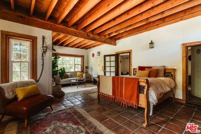 437 Short Trail, Topanga, CA 90290