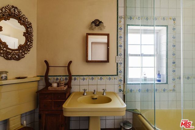 437 Short Trail, Topanga, CA 90290
