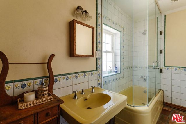 437 Short Trail, Topanga, CA 90290
