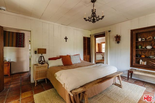 437 Short Trail, Topanga, CA 90290