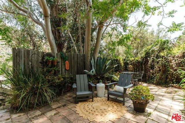 437 Short Trail, Topanga, CA 90290