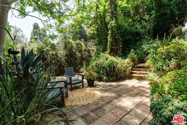 437 Short Trail, Topanga, CA 90290