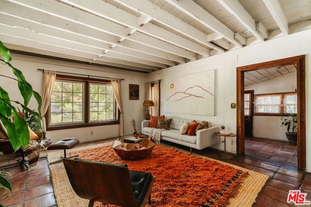 437 Short Trail, Topanga, CA 90290