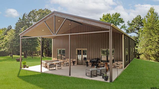 7635 N US Highway 271, Mount Pleasant, TX 75455