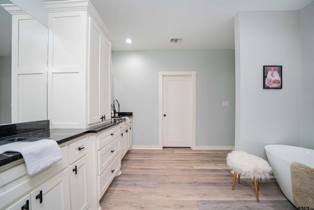 7635 N US Highway 271, Mount Pleasant, TX 75455