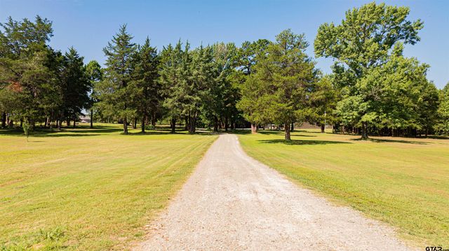 7635 N US Highway 271, Mount Pleasant, TX 75455