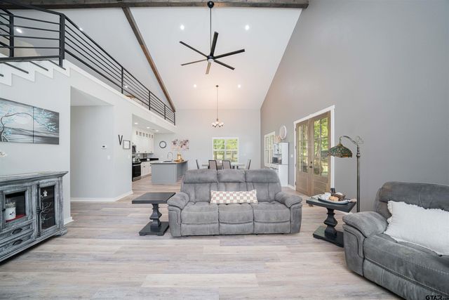 7635 N US Highway 271, Mount Pleasant, TX 75455