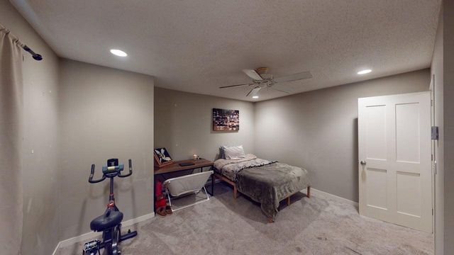 2020 Ridge Drive 16, Saint Louis Park, MN 55416