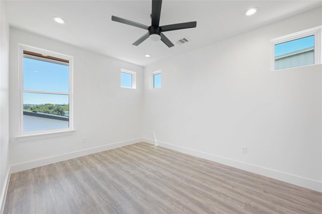 1606 Harvey ST 1, Austin, TX 78702
