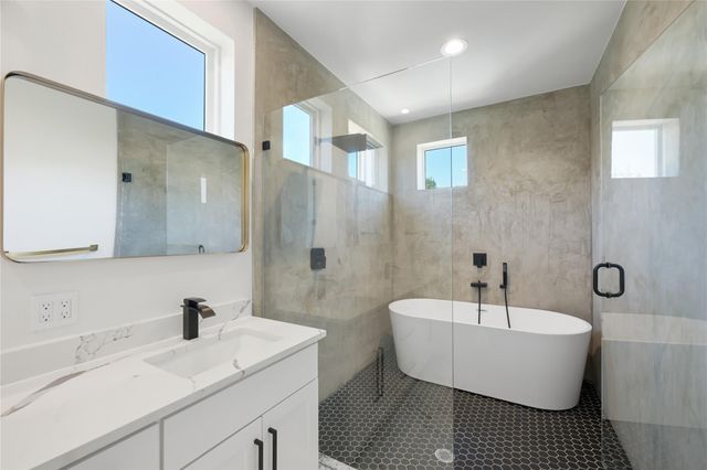 1606 Harvey ST 1, Austin, TX 78702