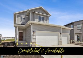 5489 Lori Lane W, West Fargo, ND 58078