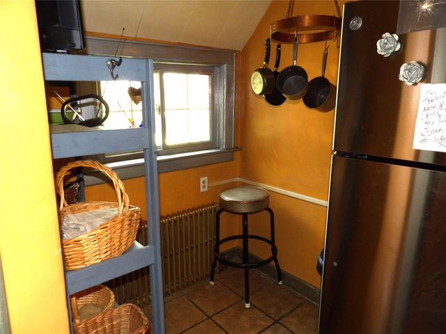 1115 CHESTNUT HILL Drive, Erie, PA 16509