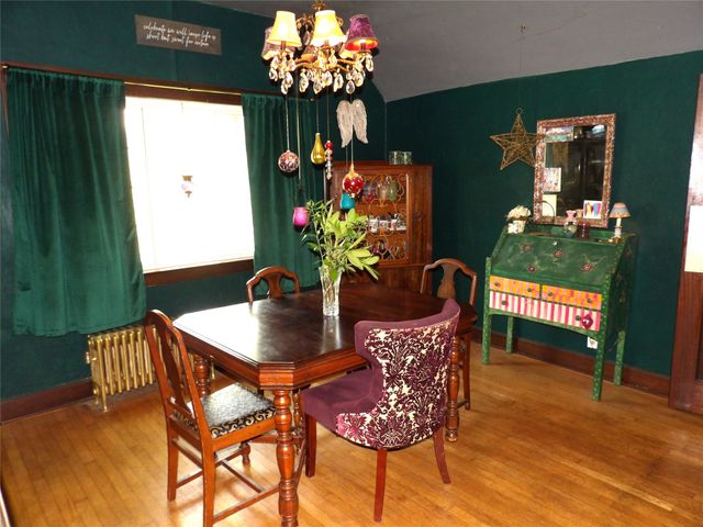 1115 CHESTNUT HILL Drive, Erie, PA 16509
